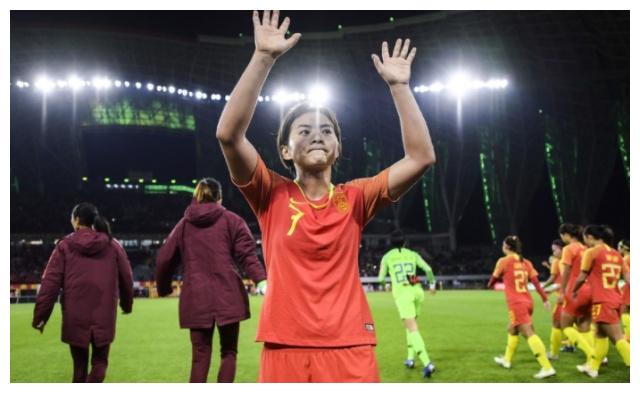 68000张门票售罄!西甲女足榜首大战太火爆,欧