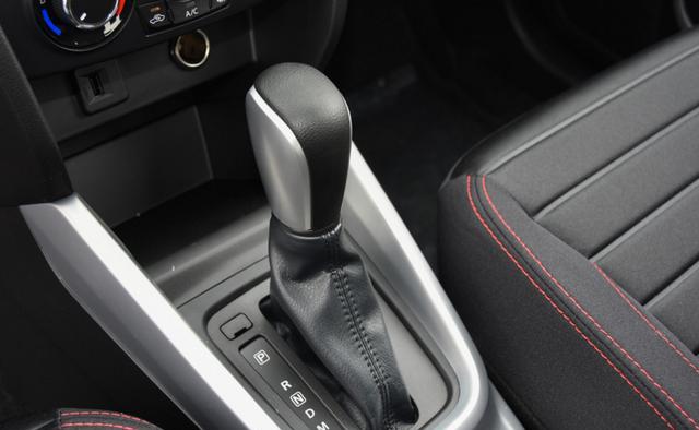 16万内最省油的“硬派”越野车,进口引擎搭全时四驱,还很耐造