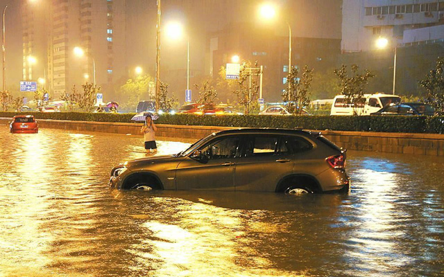 沈阳银河汽服：暴雨天气汽车涉水被淹，保险公司给赔吗？