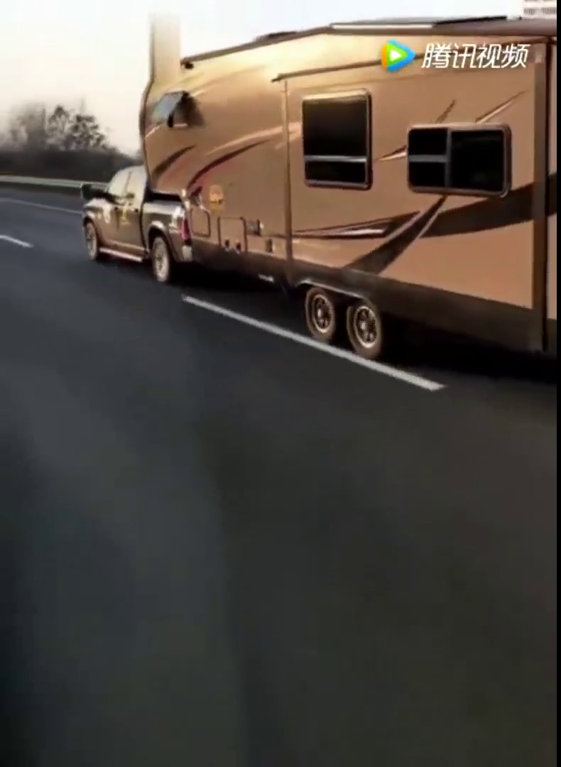 交警叔叔就喜欢你们这些动手能力强的改装车