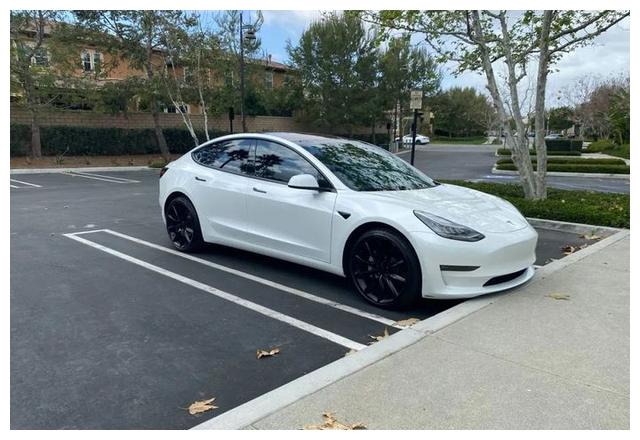 特斯拉model3外观图片,特斯拉model3外观 电池,自动驾驶硬件随机,国产特斯拉model 3还能买吗