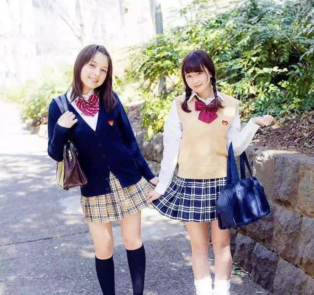 日本最美女子高中生评选出炉,校服配刘海造型类似,网友:分不清