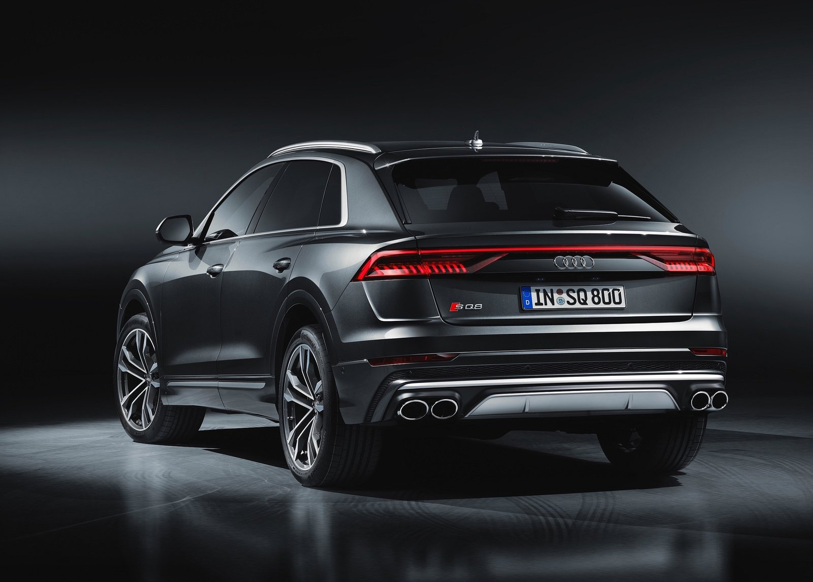 奥迪sq8 tdi亮相,搭载4.0 v8柴油机,435马力,4.8秒破百