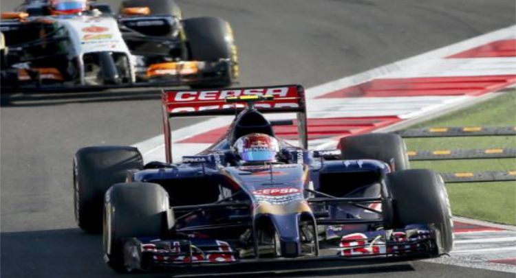 红牛二队：速度的体现，碳素外壳更适合赛车，经典赛车