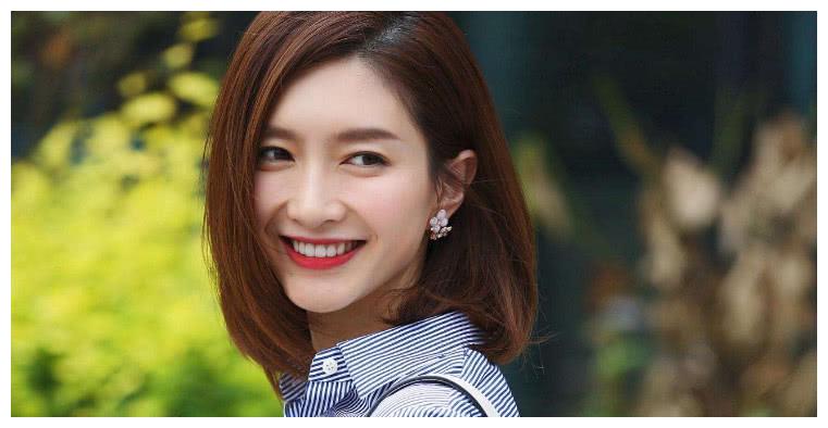 钟汉良隐瞒多年女友曝光，看到真容，网友：你们怎么在一起的？