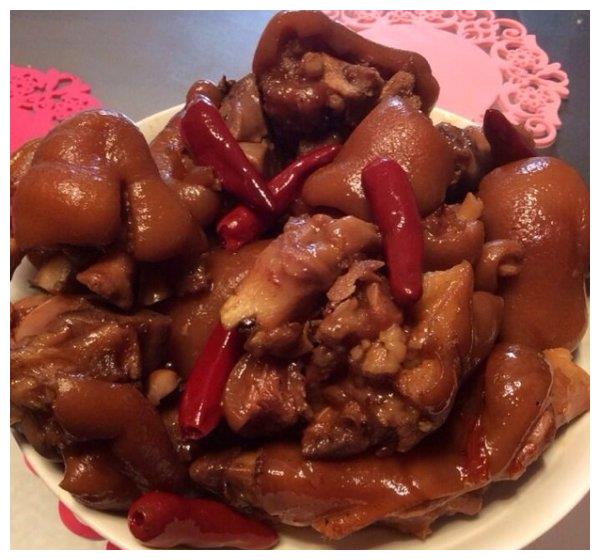 东北人最爱的“4道”下酒菜,猪蹄上榜,图3能吃的都是“重口味”