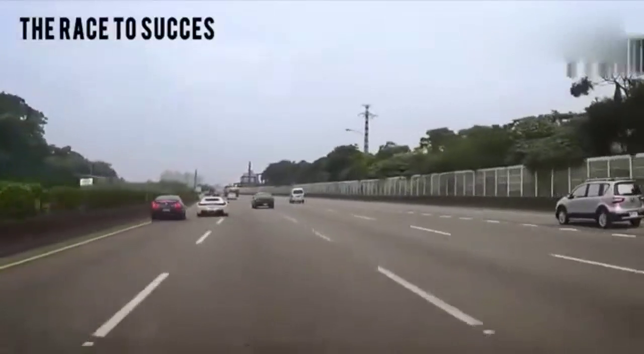 看完你就知道，为什么亿万跑车都是这个下场