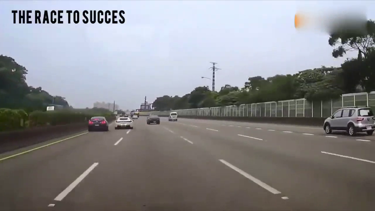 看完你就知道，亿万跑车为什么总是这些下场