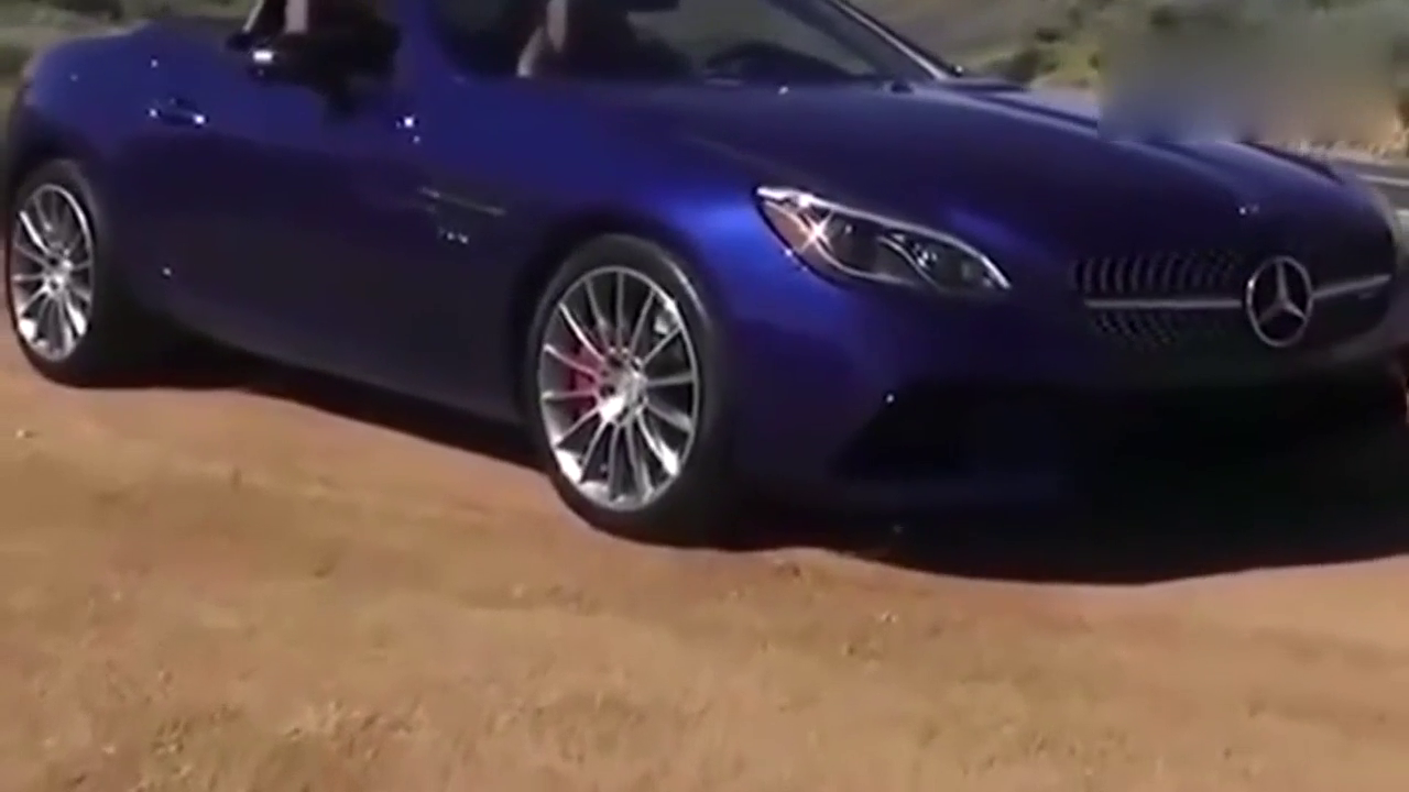 价值300万的奔驰敞篷跑车，光这外表就价值不菲！