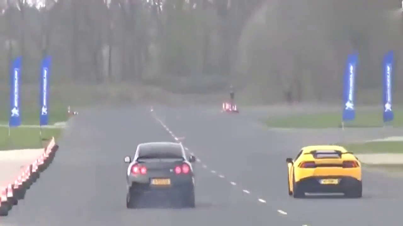 兰博基尼跑车提速有多快？跟日产GTR和奥迪RS6比一下就知道了