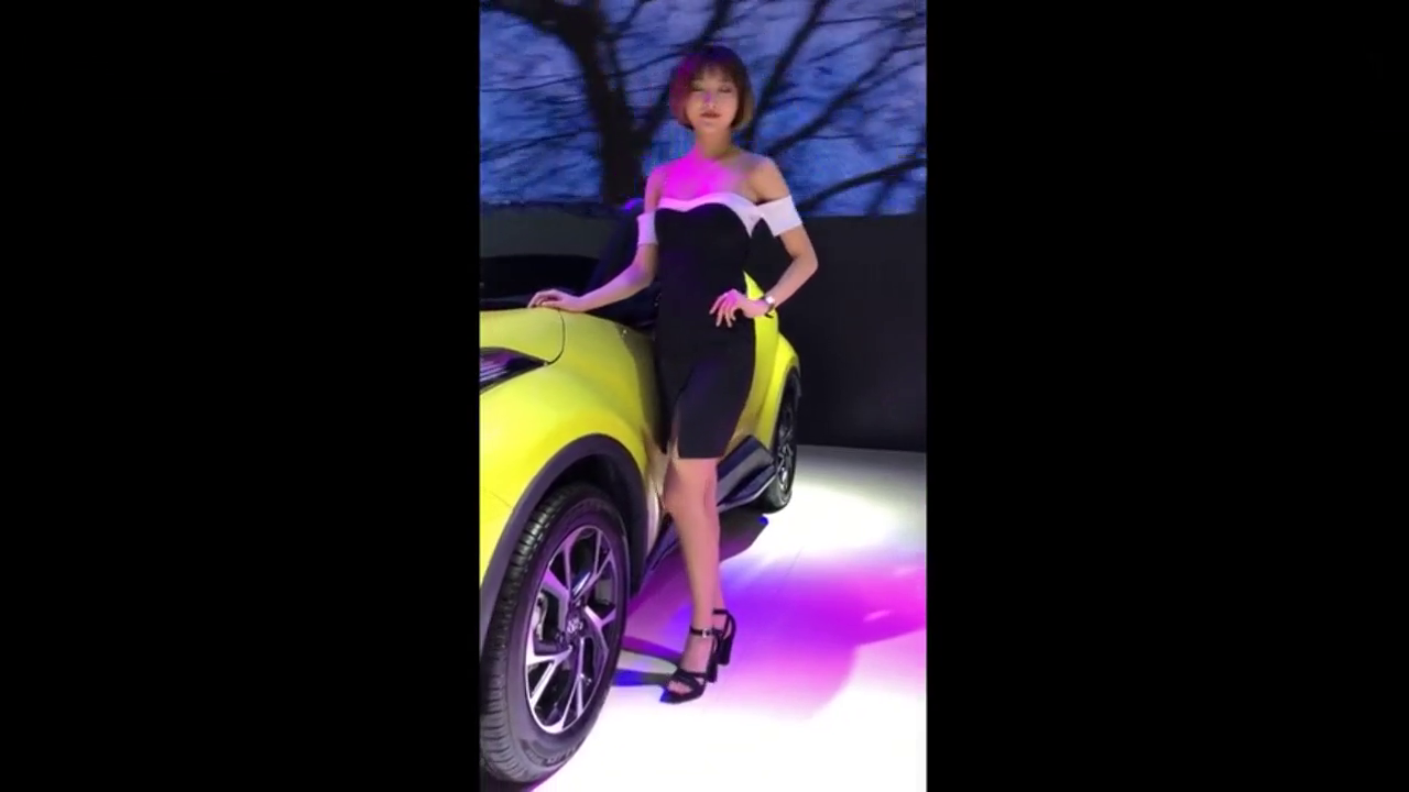 车展上的女神，我不仅仅是来看车的