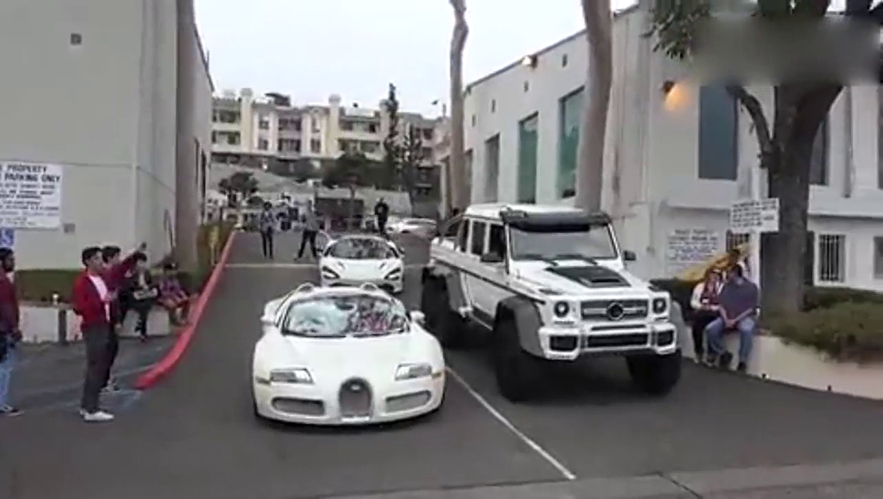 直到转弯的那一刻，才知道跑车和越野车的区别在哪？