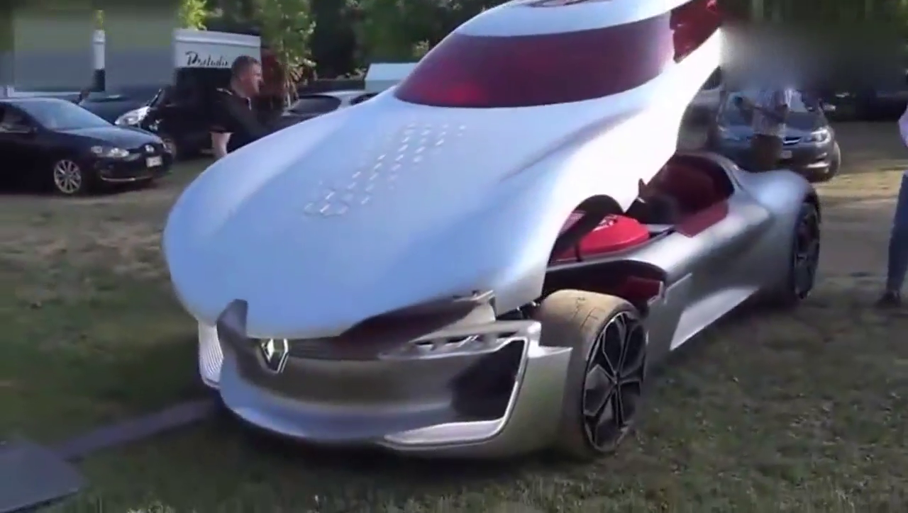 价值8000万的跑车车主都是怎么上车的，两秒钟后全是霸气！