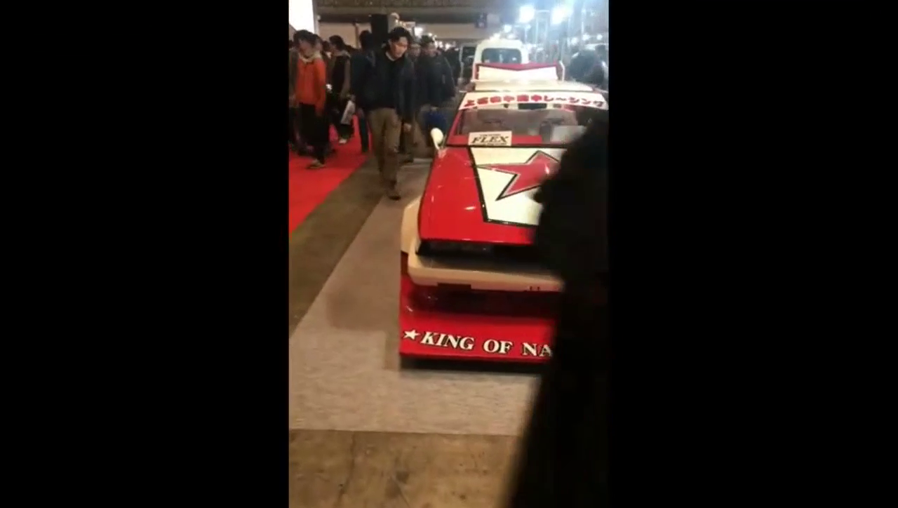 车展上的 古董车 没见过 求名字