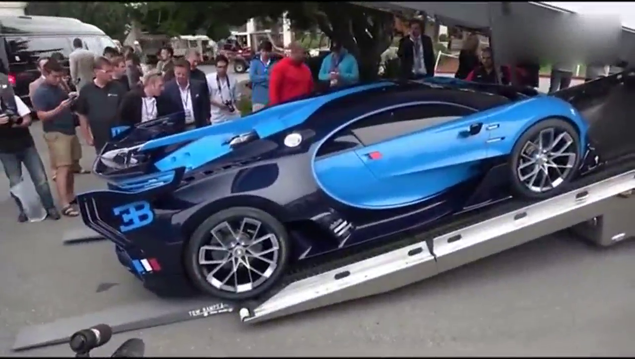 顶级跑车都是怎么交付客户的,装车的那一刻车主顿时蒙了