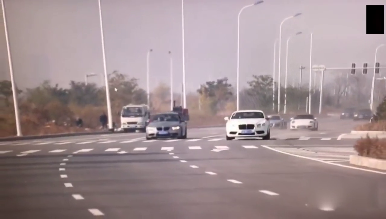 豪车与跑车一起出门抢亲啦