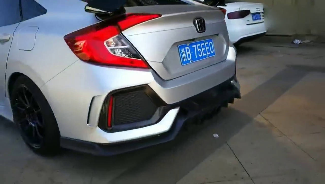 改装车就服思域，什么都能装