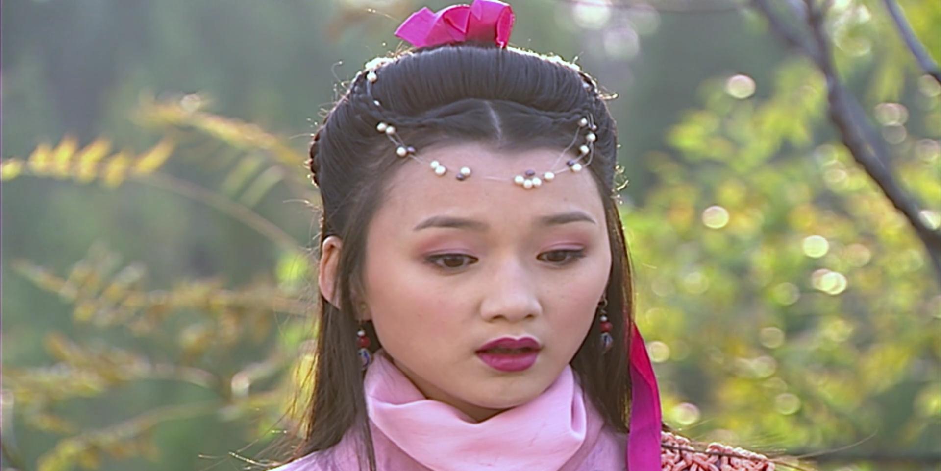 侠客行阿绣每个造型都离不开额饰流苏款灵动石榴石款美艳