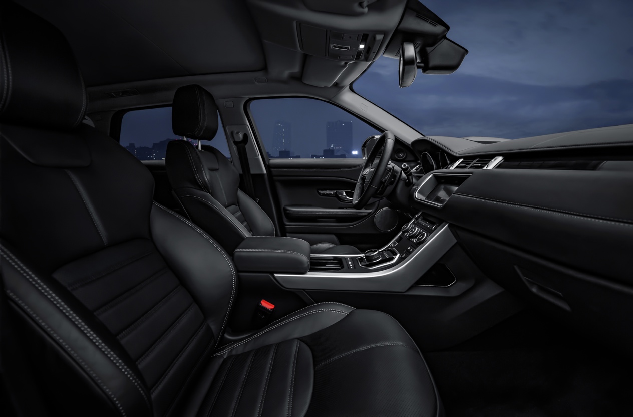 在时尚中还能创造个性 只有TA能做到 | 侃车·荐车