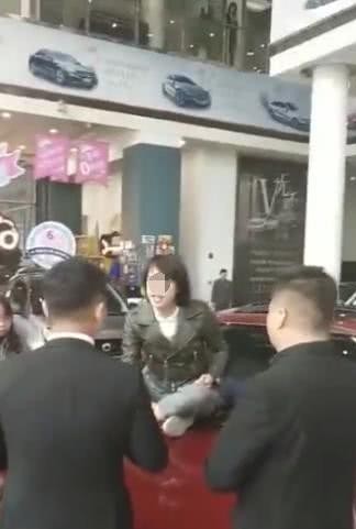 大家如何看待最近研究生买奔驰车,遇到不要脸