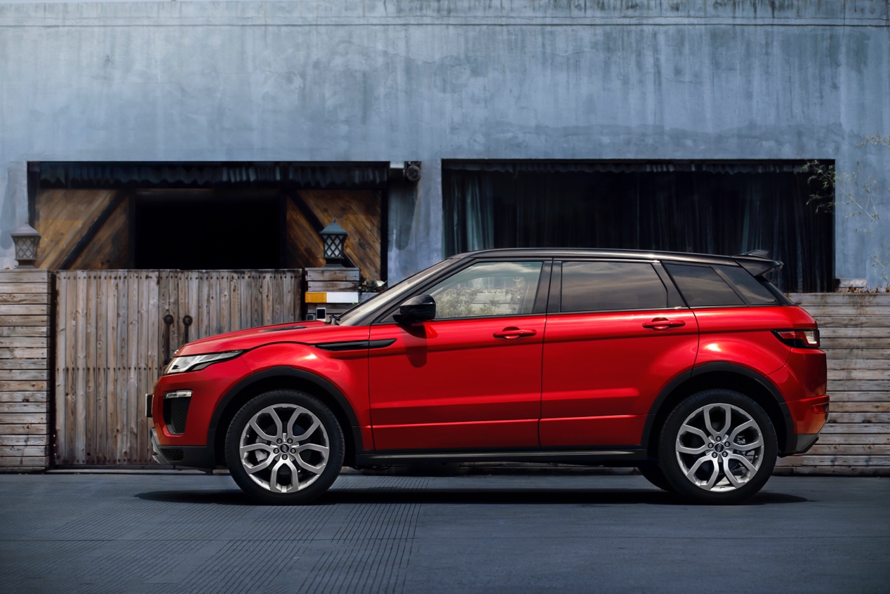 在时尚中还能创造个性 只有TA能做到 | 侃车·荐车