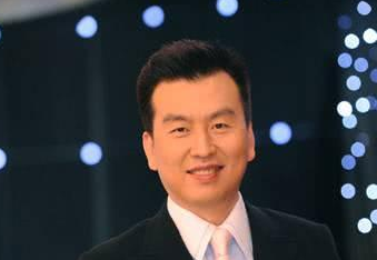 央视著名主持人,从2楼摔落,被折磨19天不幸离