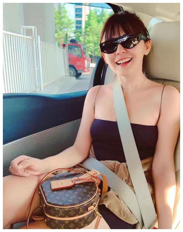 又一演员患病!热依扎自曝患重度抑郁症,穿着热辣是为活出自己