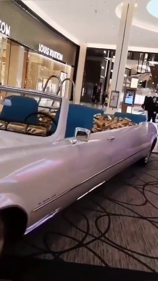 全球最贵的敞篷车，真是大开眼界