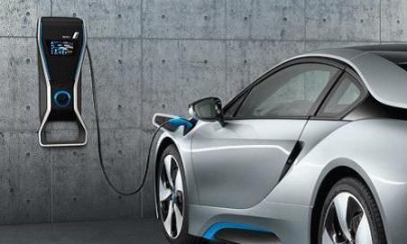 新能源汽车板块逆势上涨，后续发展动力强劲