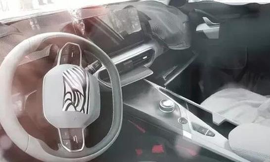 吉利GE11内饰谍照曝光你用的明白吗？