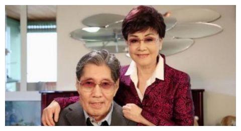 看看李谷一的最后一任老公对她真好，隐瞒了40年