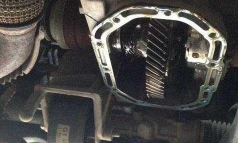 变速箱油要多久换一次？修车师傅：超过这里程数，离报废也不远了