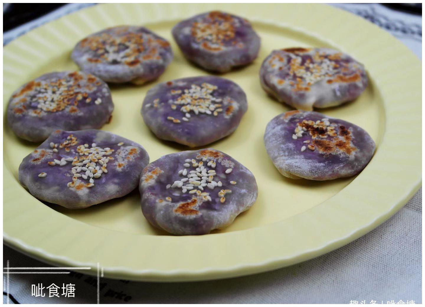 紫薯饼的做法，香甜可口太好吃，我家常吃，做法简单一看就会