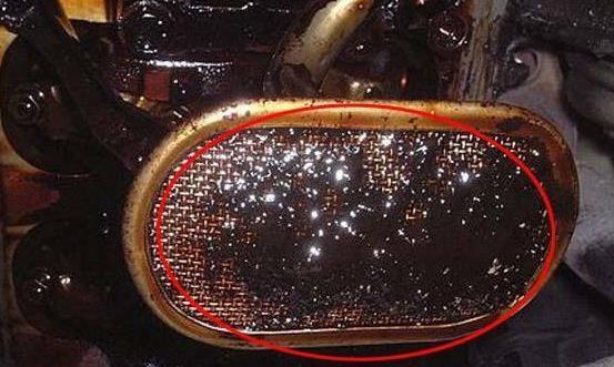 开报废3辆车才知晓：发动机定期清理这个孔，油耗下降马力猛增