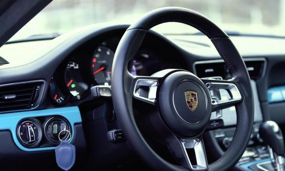 别再“拉高速”清理积碳了，现今车主这样做，免拆洗，车车适用