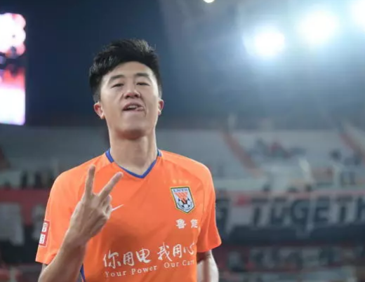 姜至鹏因伤无法参加中国杯 国足征调刘洋补足