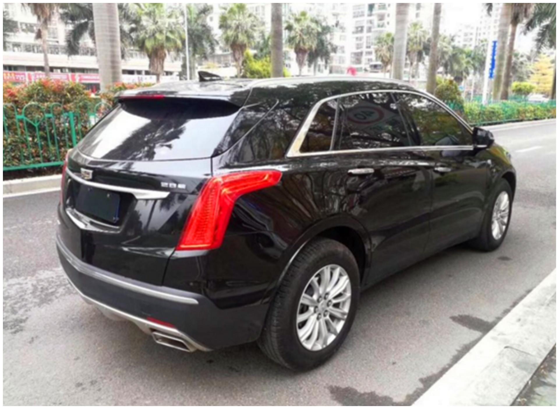 男子偶遇一台凯迪拉克XT5库存车,销售:别出去说,给你优惠12万