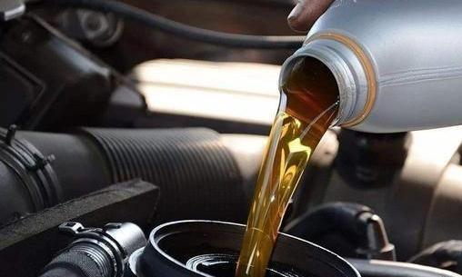 新车做第二次保养，需要换什么、保养什么？老司机来给你答案！