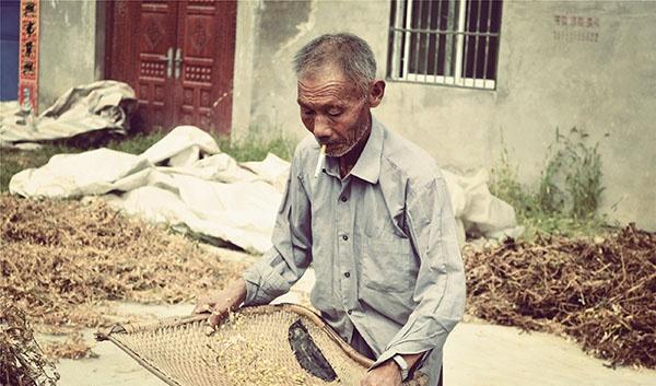 久坐1小时减寿22分钟 每天坐多久会短命