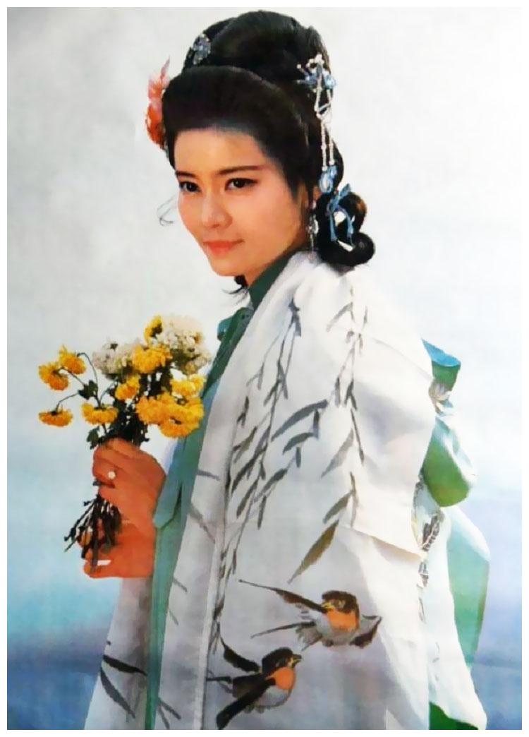 八十年代女影星的古装扮相李秀明潘虹刘晓庆龚雪张瑜
