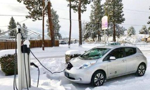 冬天一到，新能源汽车露出了真面目？商家：零度以下不能充电