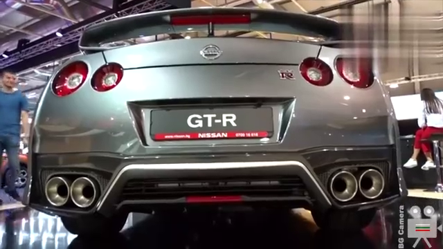 车展现场，实拍2020款日产GT-RTurbo，颜