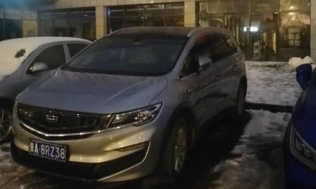 全国首台上牌吉利嘉际现身，售价让曝光，车友：不火算我认输