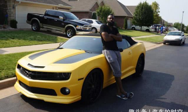 NBA玩车最疯狂的人，家中停着五辆雪佛兰跑车，同款不同色