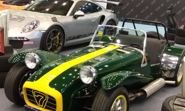 2019郑州国际车展的一幕