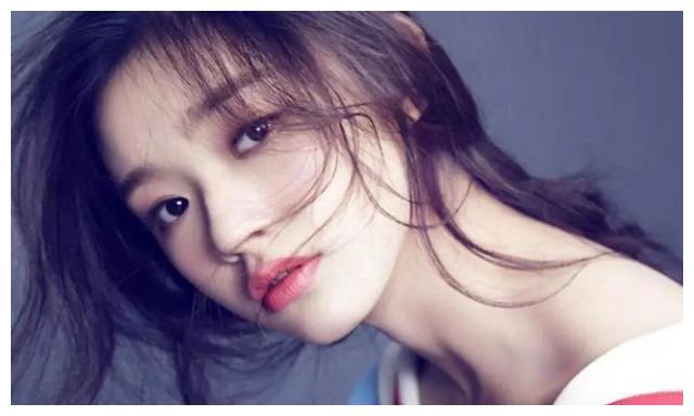 95后女明星散发成熟魅力，林允徐娇通在线，关晓彤的衣服最给力
