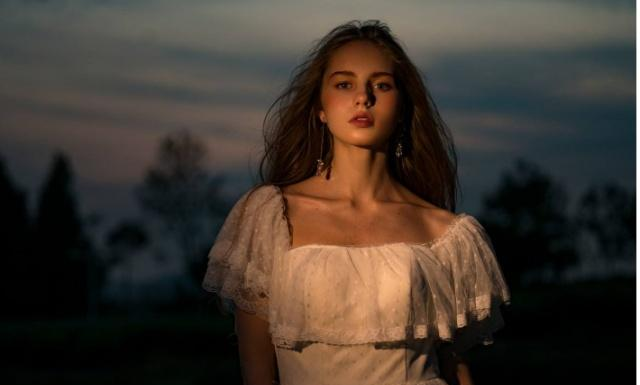 女性“最愁嫁”几个国家,甚至有女孩街头举标牌,希望国家分男友