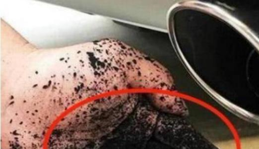 一半人只懂换机油！笨死！这孔一月洗一次，马力十足不费油