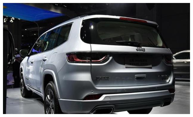 上市后又迷倒一片!2.0T+电机,油耗仅1.6L,奔驰奥迪都比不过!