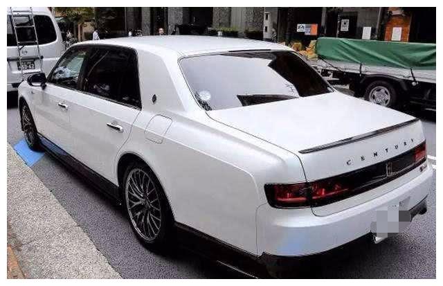 丰田“掌门人”座驾曝光,全球限量一台,比劳斯莱斯更奢华